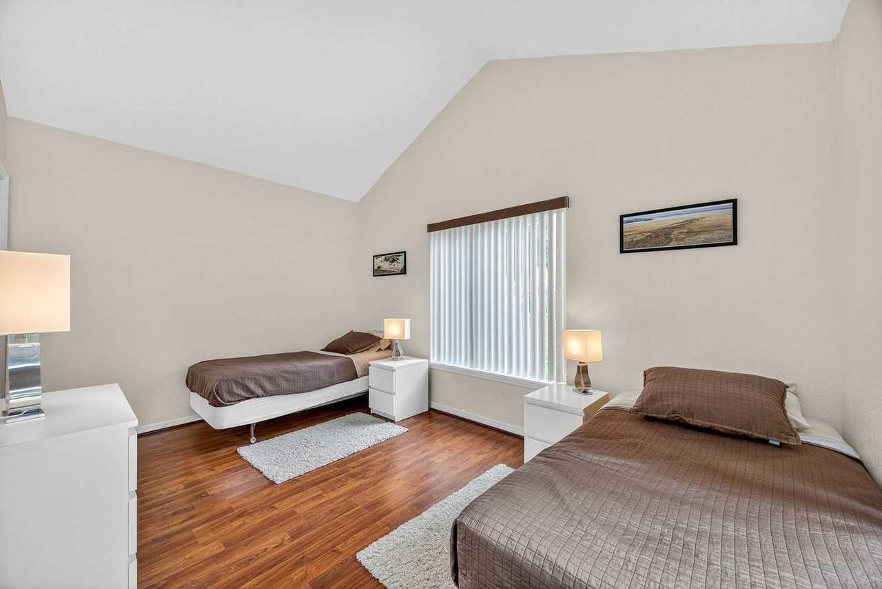 7534 Swiss Fairways Ave #1565900P - Photo 6 of 31