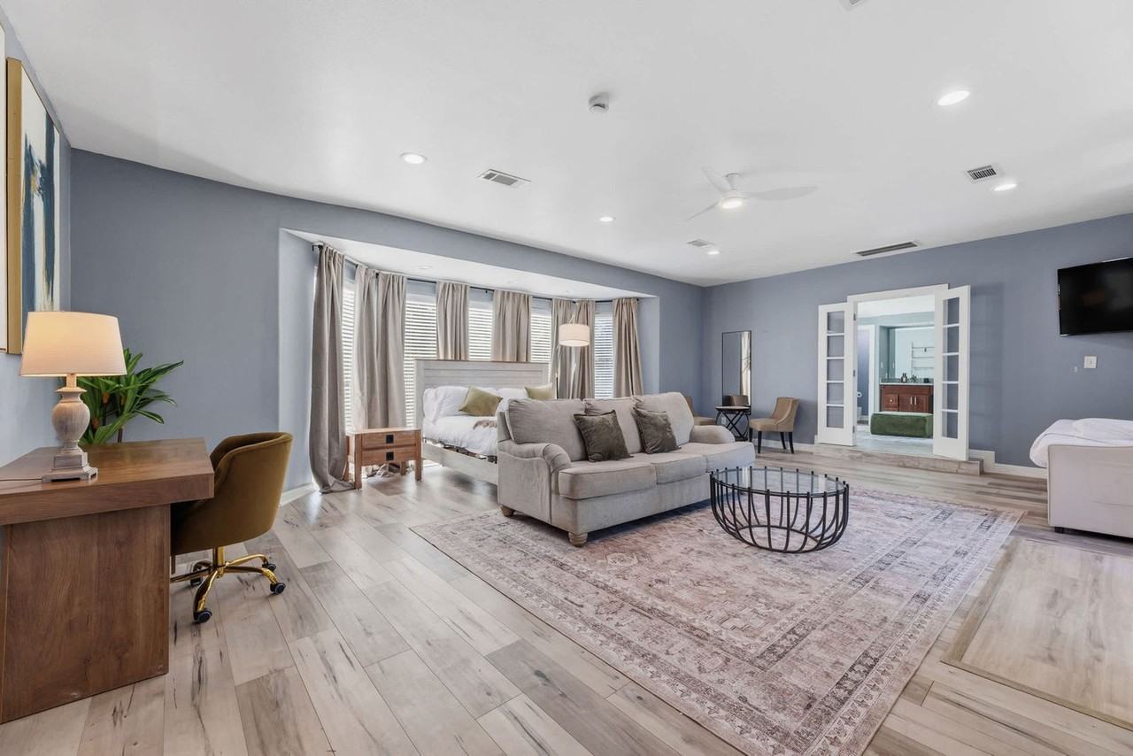 4149 Ferndale Dr #1568500P - Photo 6 of 50