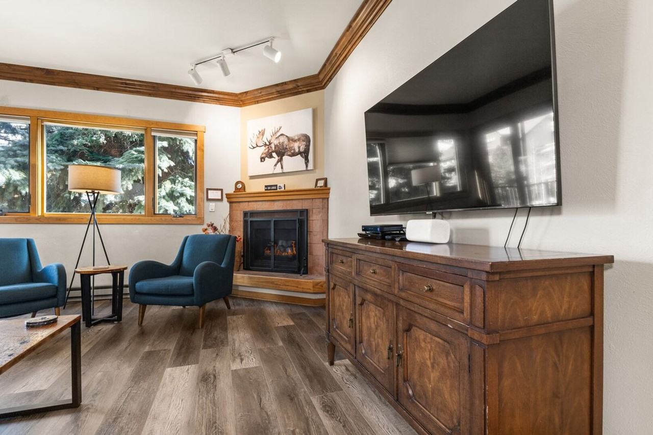 2200 Apres Ski Way #1564307P - Photo 3 of 49