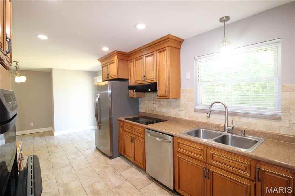 12533 Starspur Ln - Photo 4 of 31