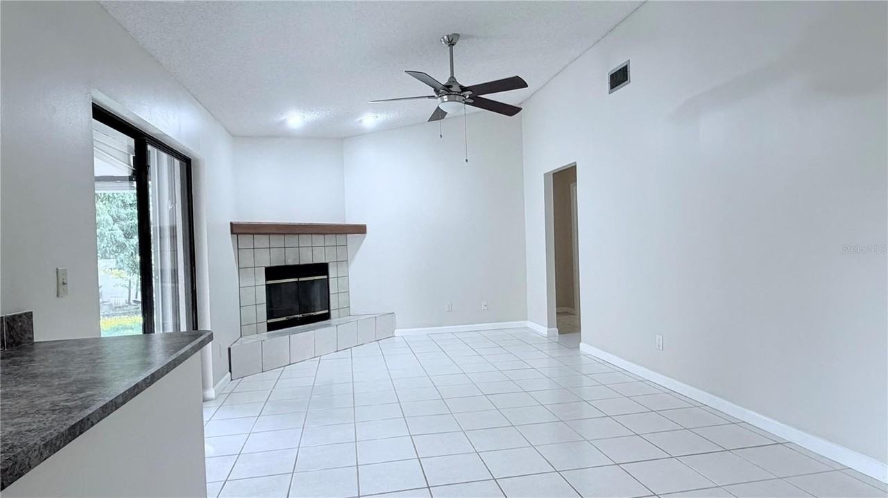 11803 Classic Lake Way - Photo 2 of 48