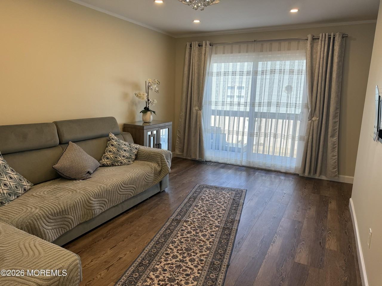 15 Beachway Ave #10 - Photo 4 of 32
