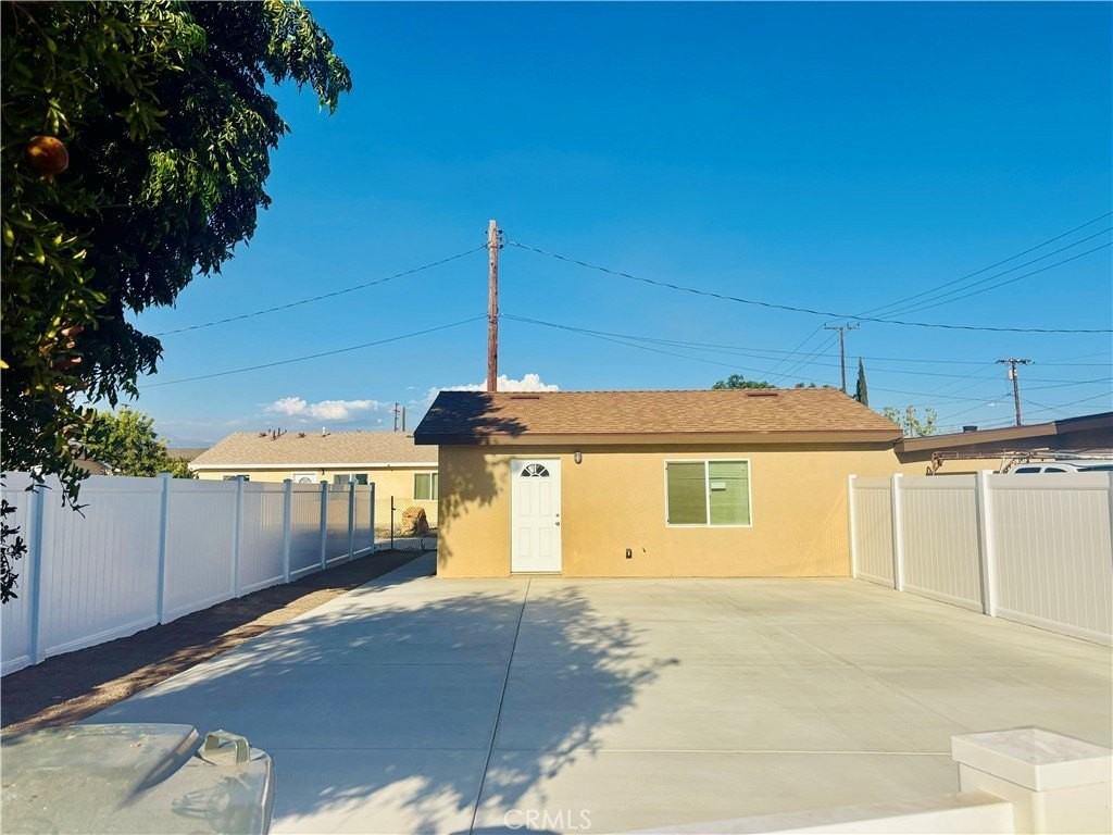 134 E Cluster St #2
