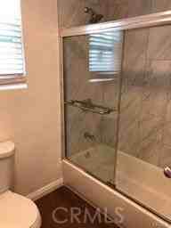 424 S Orange Ave - Photo 5 of 9