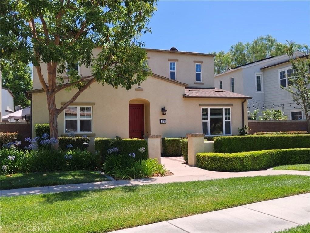 15765 Lindbergh Ave - Photo 2 of 36