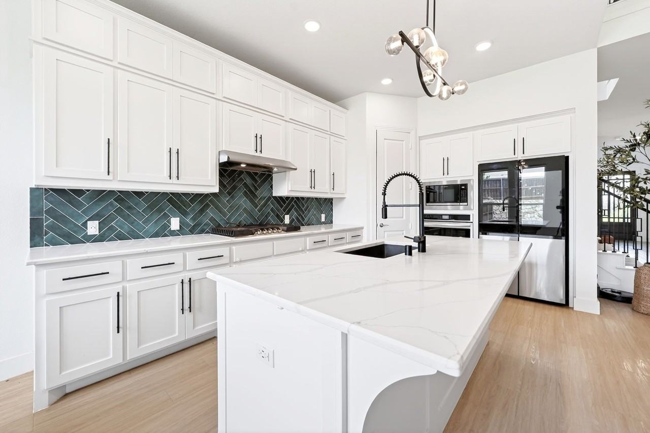 8109 Milo Fields Ln - Photo 5 of 22