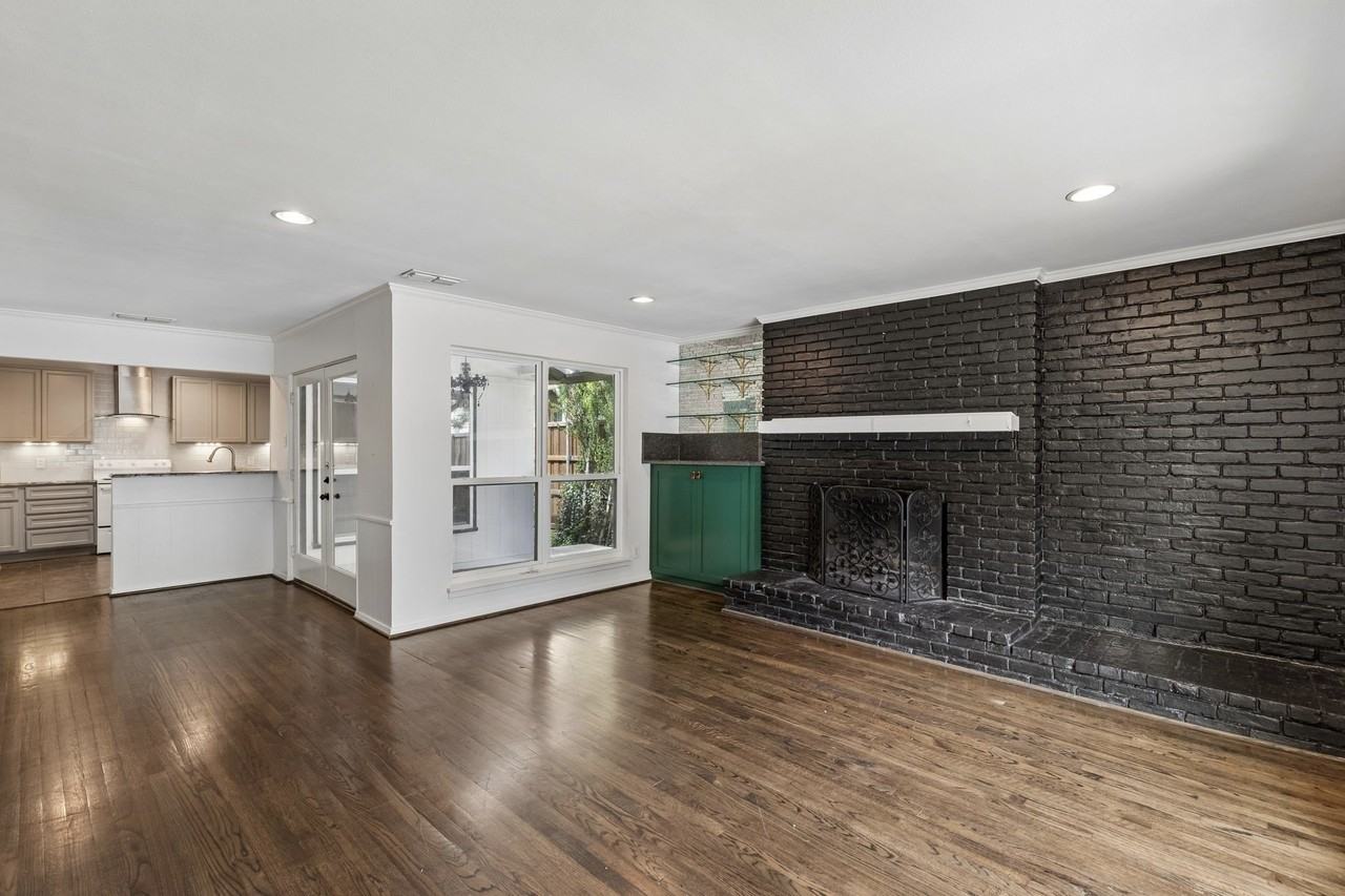 3553 Asbury St - Photo 4 of 22