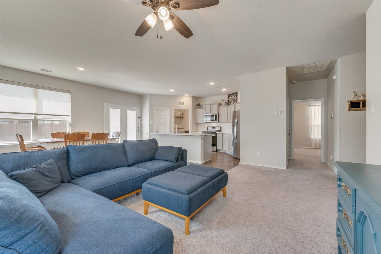 4032 Delta Dr - Photo 5 of 29