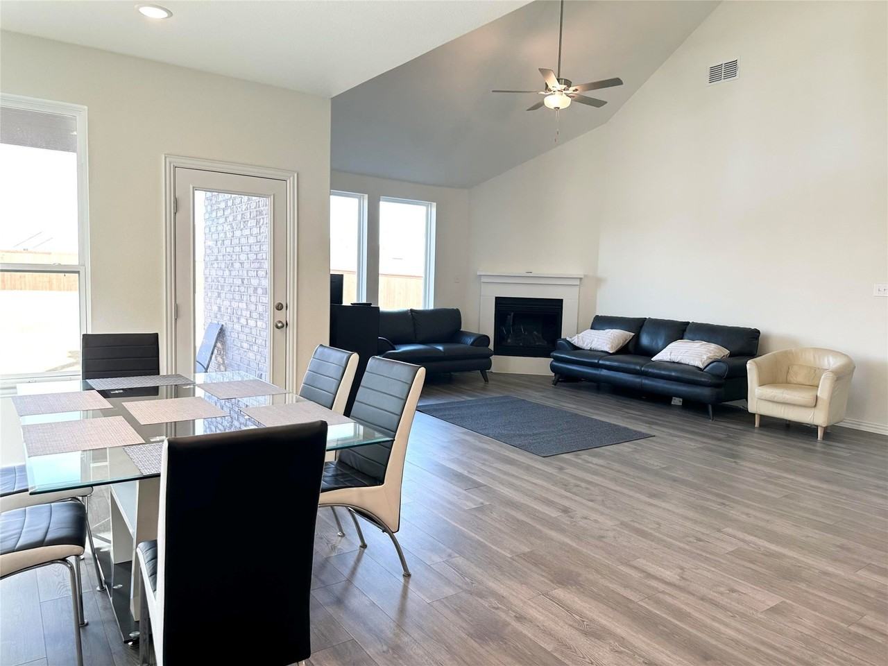 1225 Indianola Trl - Photo 4 of 21