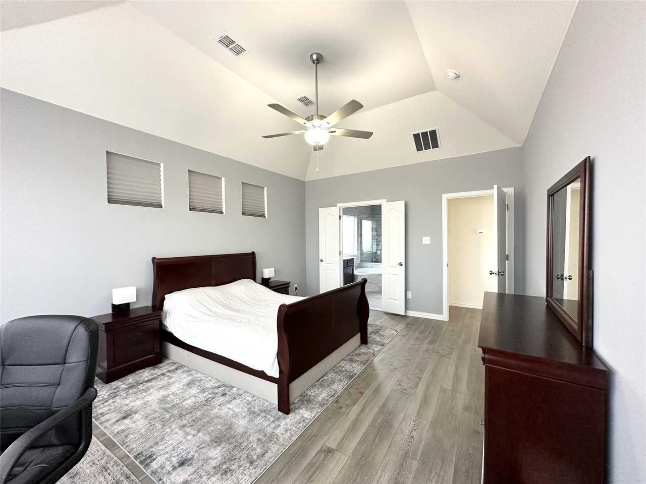 1225 Indianola Trl - Photo 7 of 21