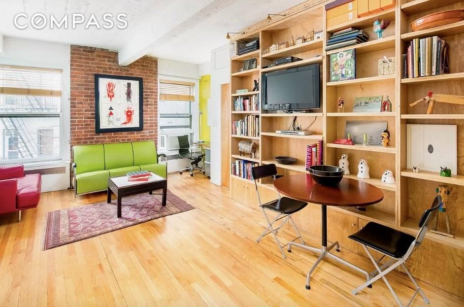 10 Christopher St #3B - Photo 3 of 7