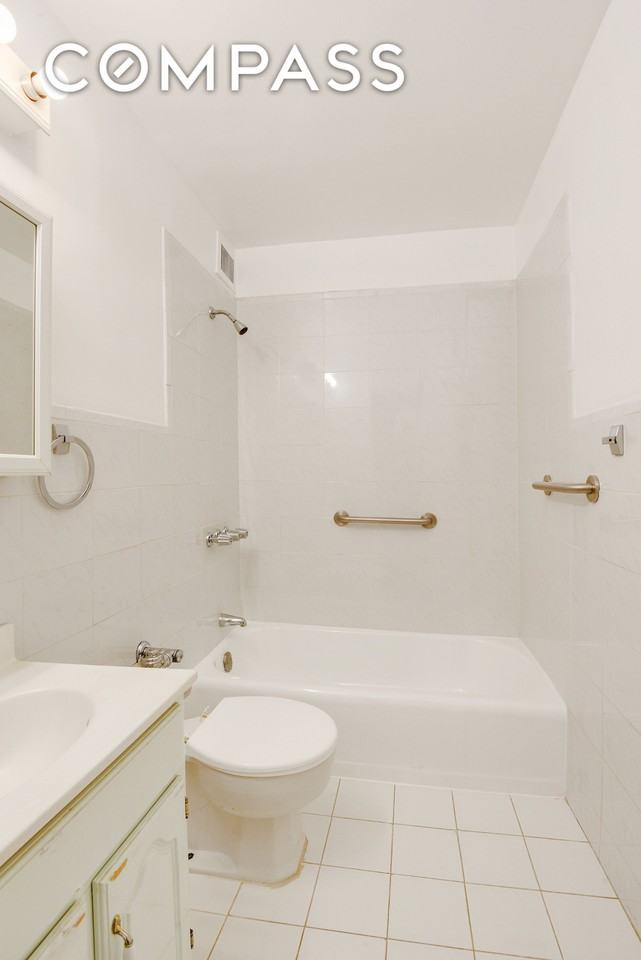 2 Tudor City Pl #GPS - Photo 7 of 10