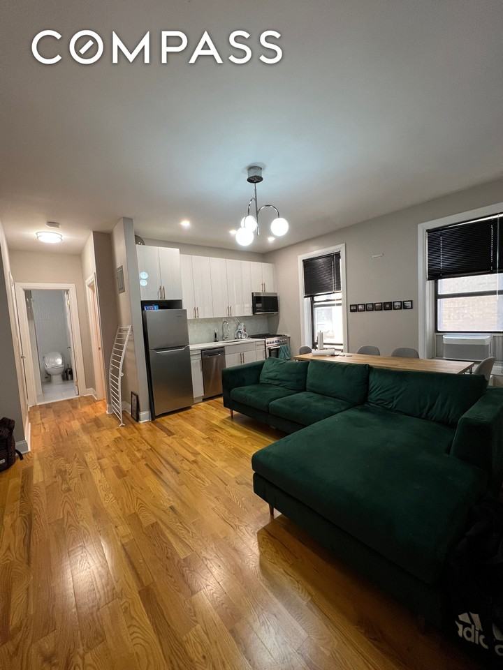 4310 44th St #4E - Photo 2 of 5