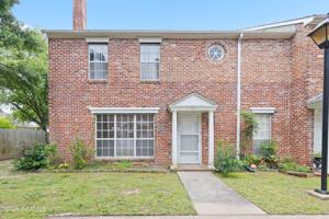 featured image of 416 Doucet Rd #5F