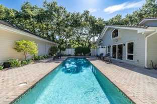 300 S Peppertree Dr - Photo 1 of 1