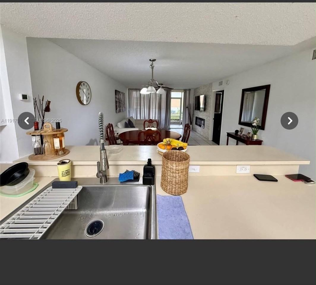 8246 Nw 24th St #8246