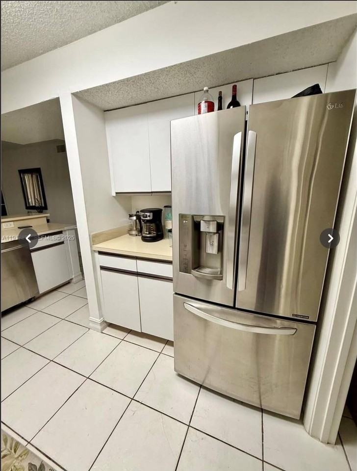 8246 Nw 24th St #8246 - Photo 7 of 9