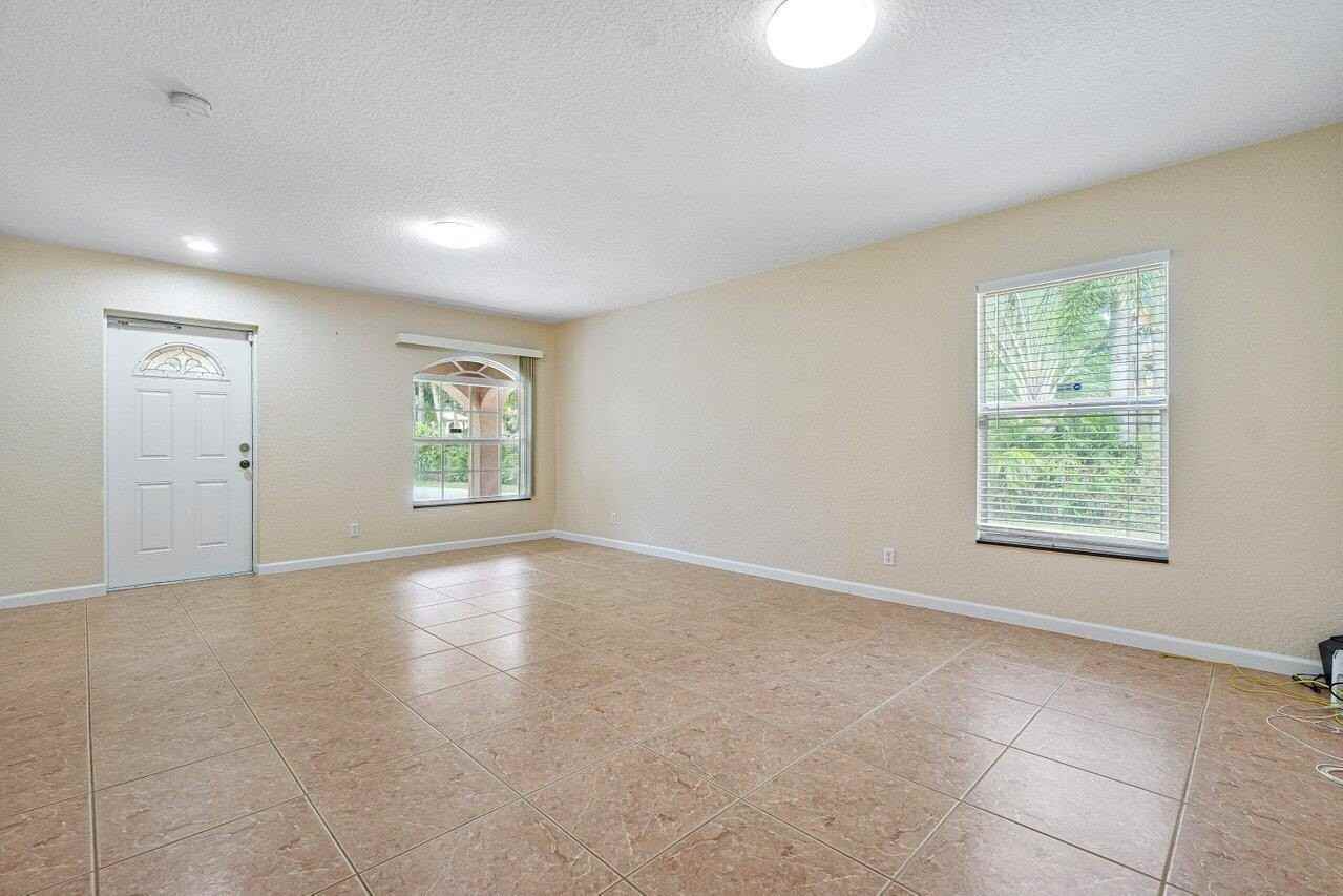 5592 1st Rd - Photo 6 of 22