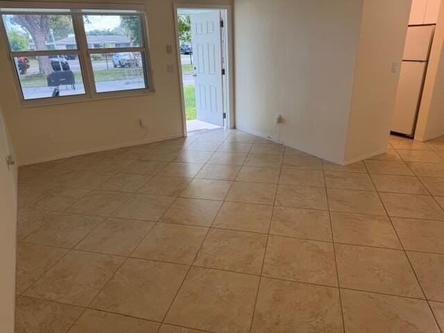 3801 Ne 22nd Ter #12 - Photo 5 of 14