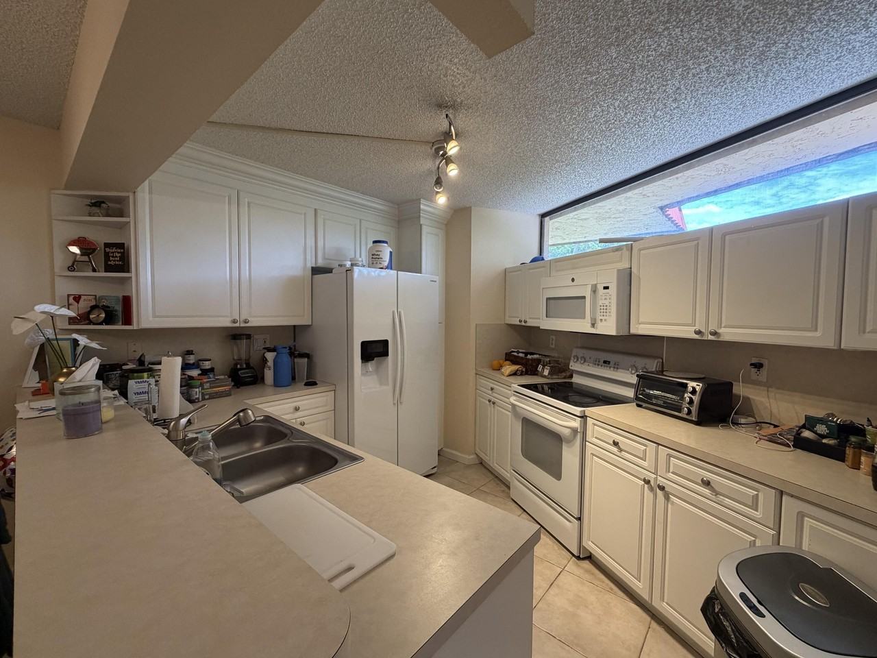 8273 Severn Dr #D - Photo 5 of 23