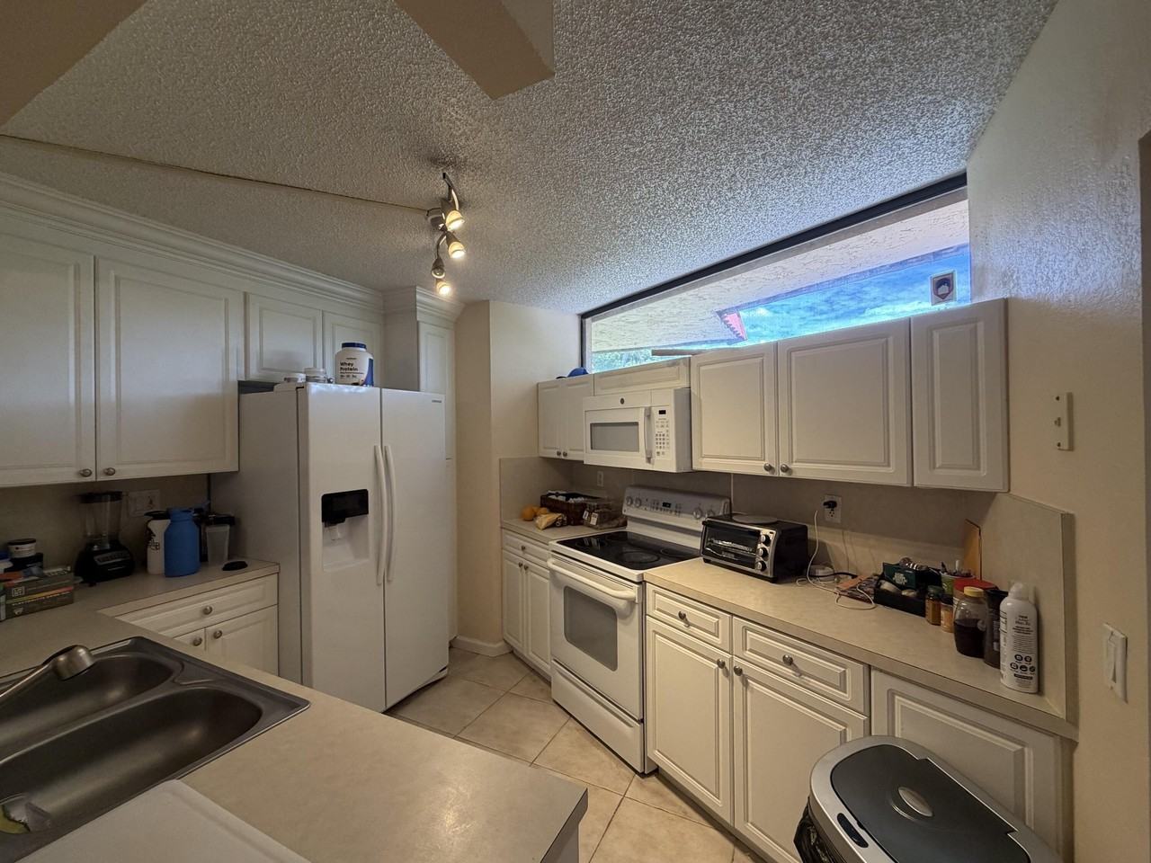 8273 Severn Dr #D - Photo 6 of 23