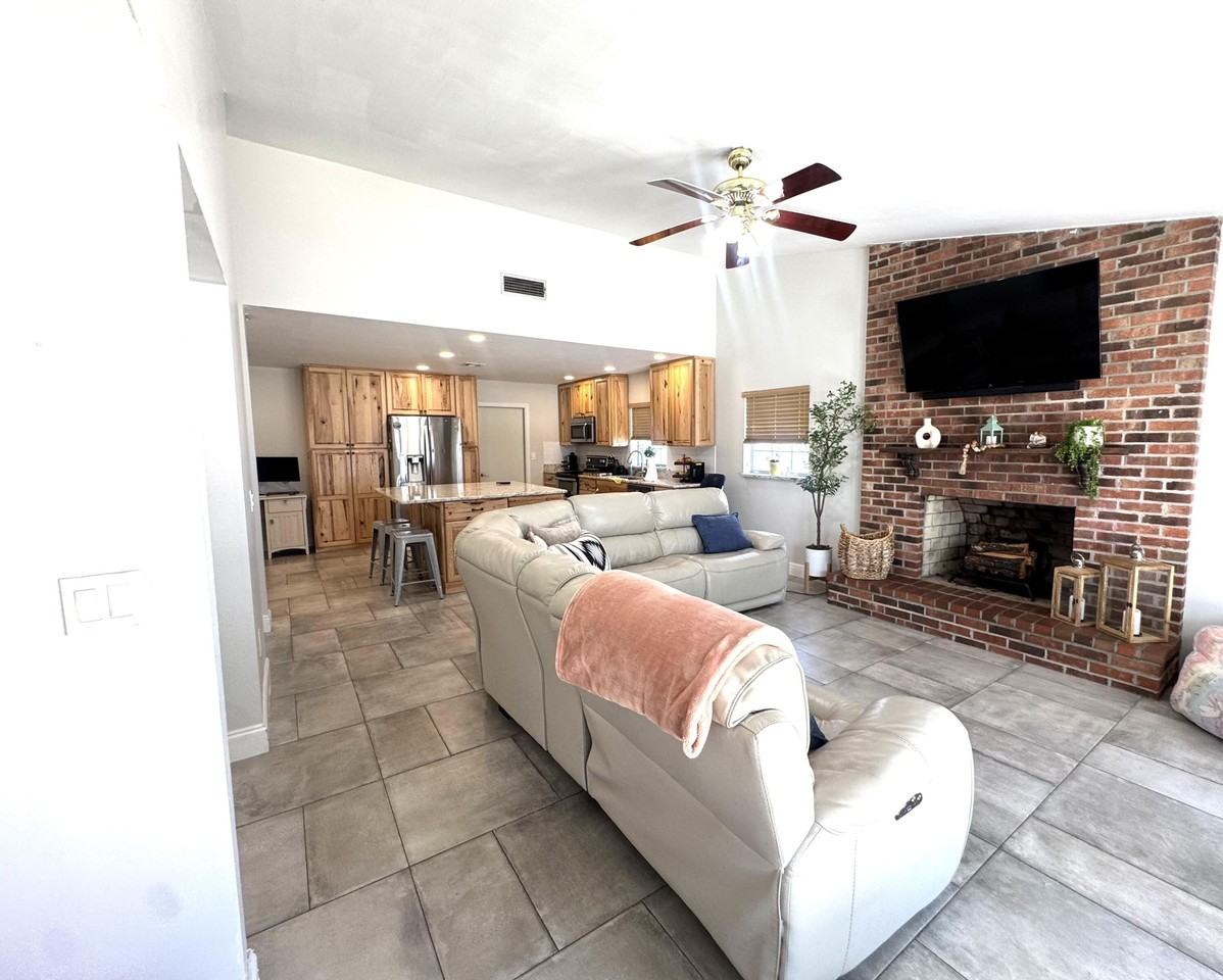 2518 Ranch House Rd - Photo 7 of 26