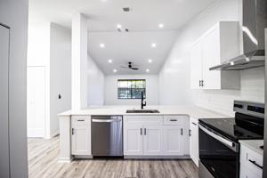 featured image of 13055 Albright Ct #20