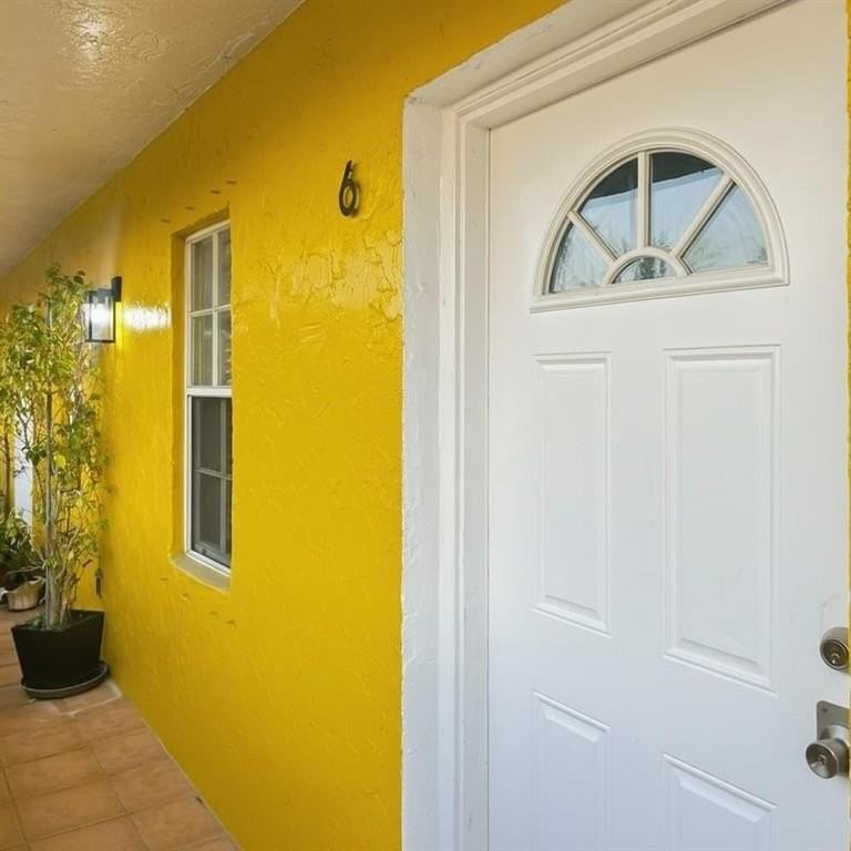 51 Ne 24th St #6 - Photo 2 of 20