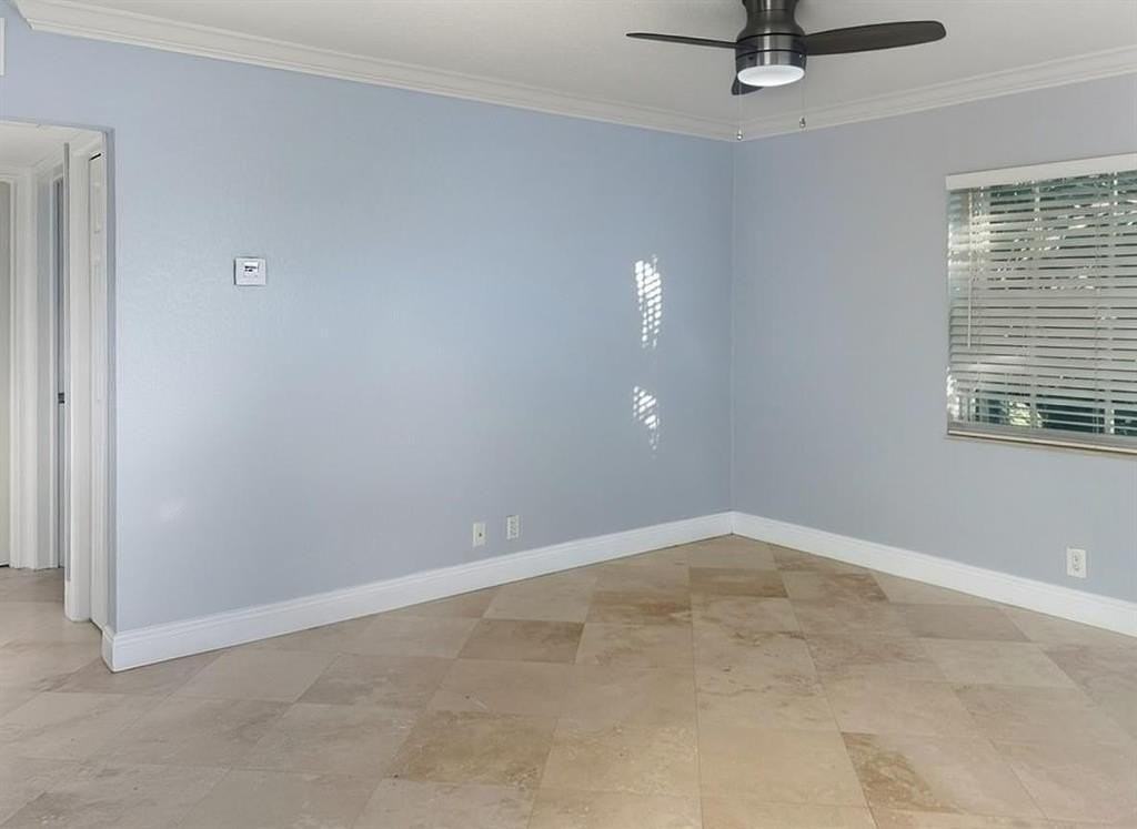 51 Ne 24th St #6 - Photo 3 of 20