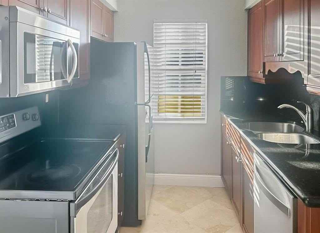 51 Ne 24th St #6 - Photo 7 of 20