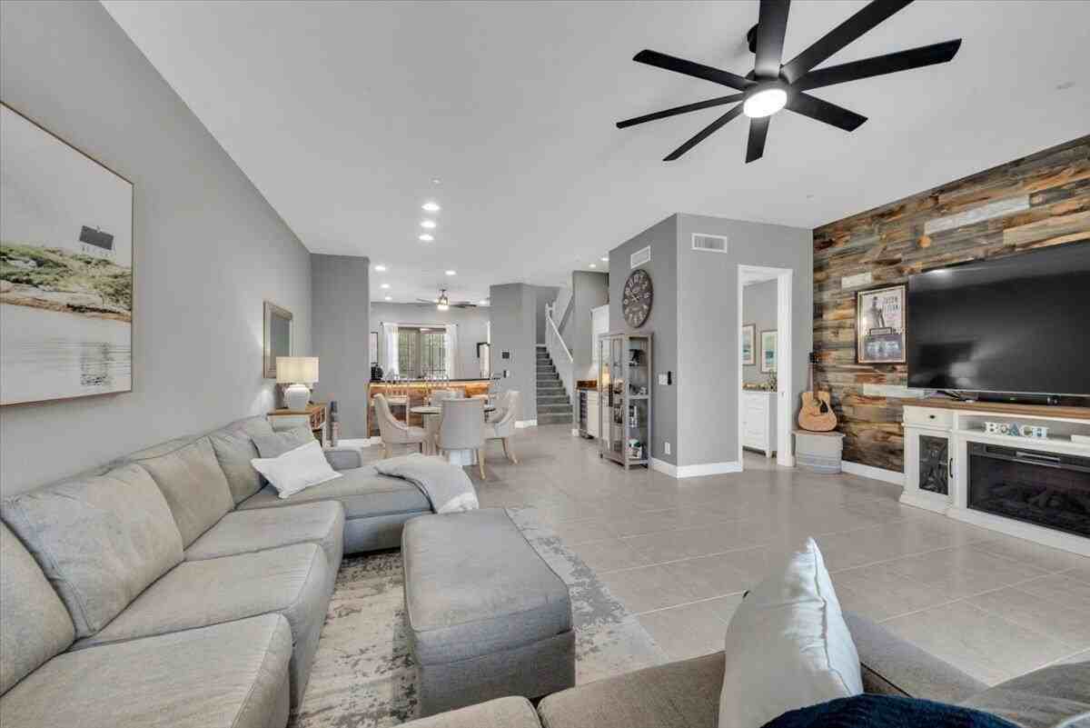 502 Del Sol Cir - Photo 6 of 50