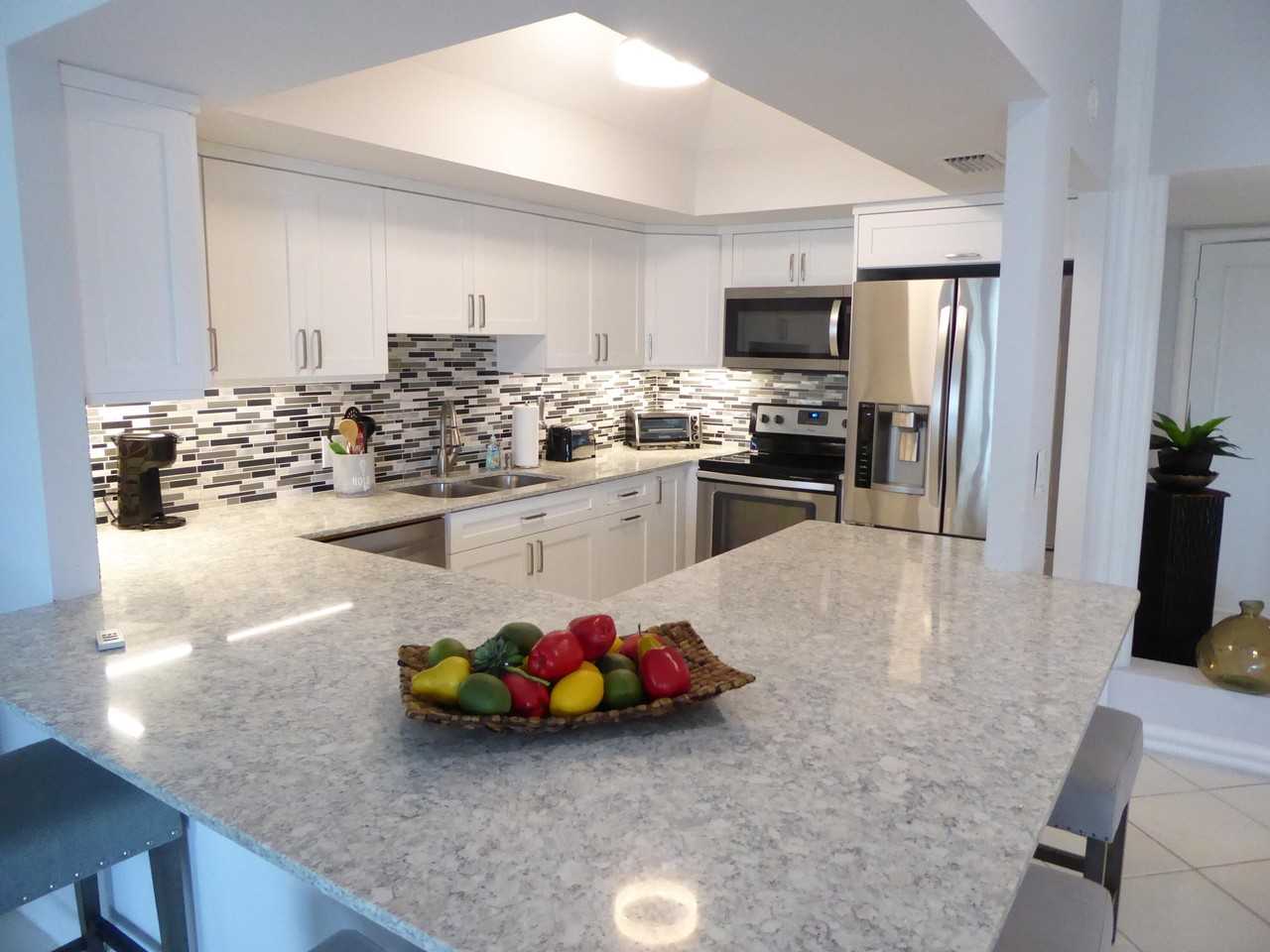11811 Avenue Of P G A #4-3A - Photo 3 of 22