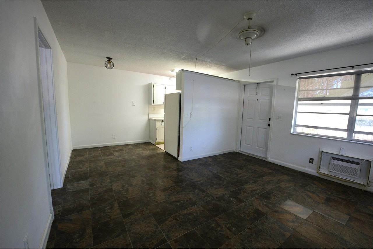 220 Lucerne Ave #1 - Photo 6 of 29