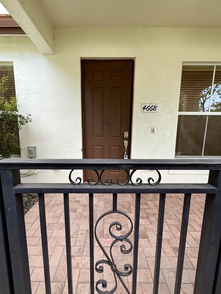 4668 Monarch Way #4668 - Photo 2 of 38