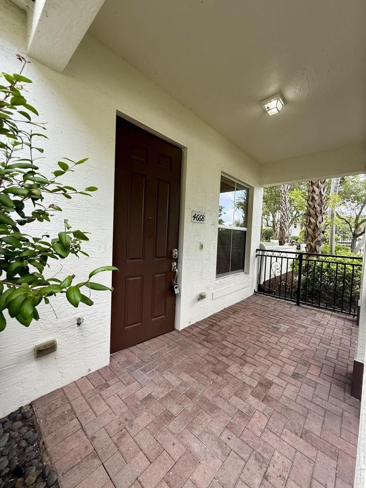4668 Monarch Way #4668 - Photo 4 of 38