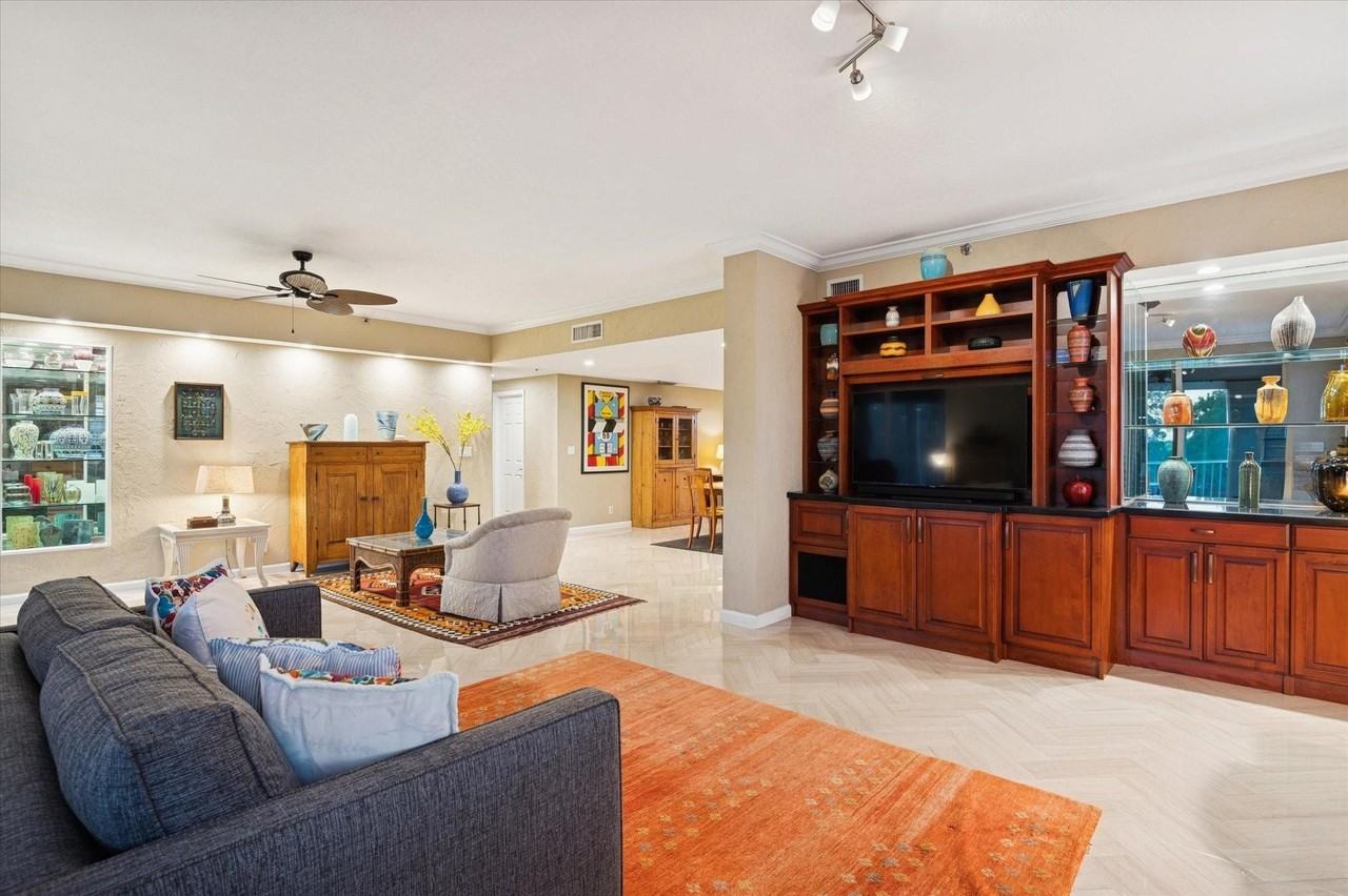 4112 W Palm Aire Dr #124A - Photo 4 of 20