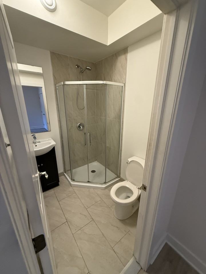 122 Daly Avenue #6 - Photo 4 of 15
