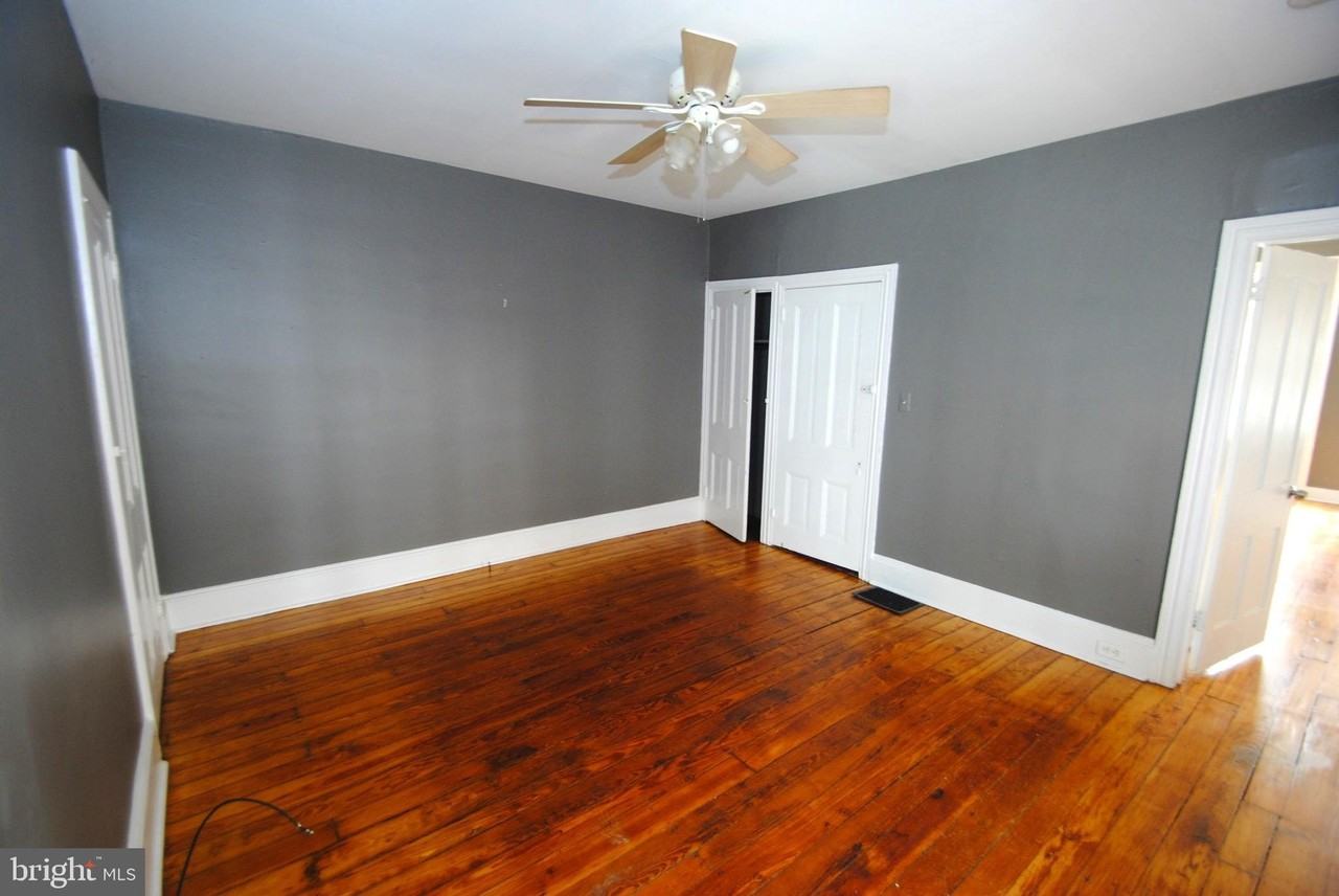 317 E Union St - Photo 2 of 7