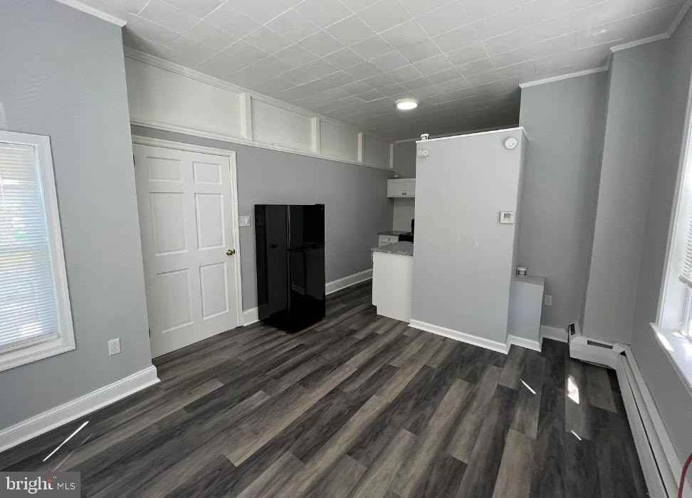 269 E Chestnut St #A - Photo 2 of 7