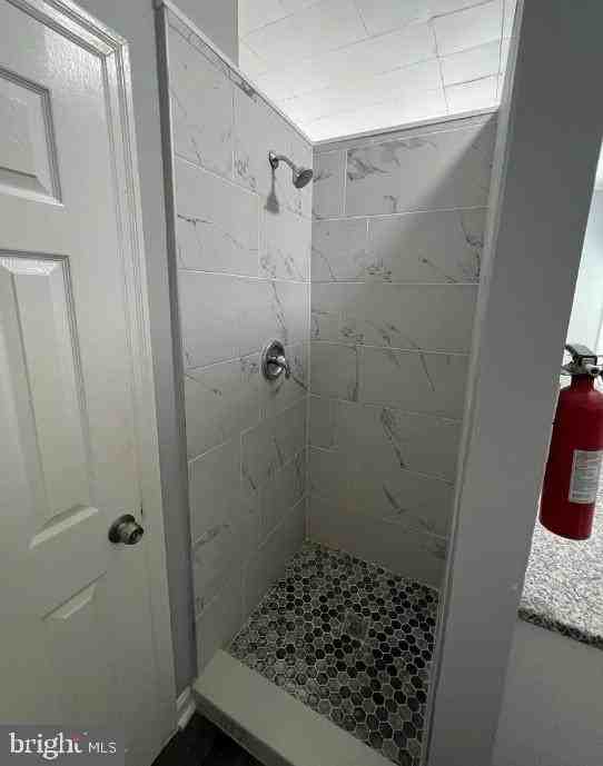 269 E Chestnut St #A - Photo 4 of 7