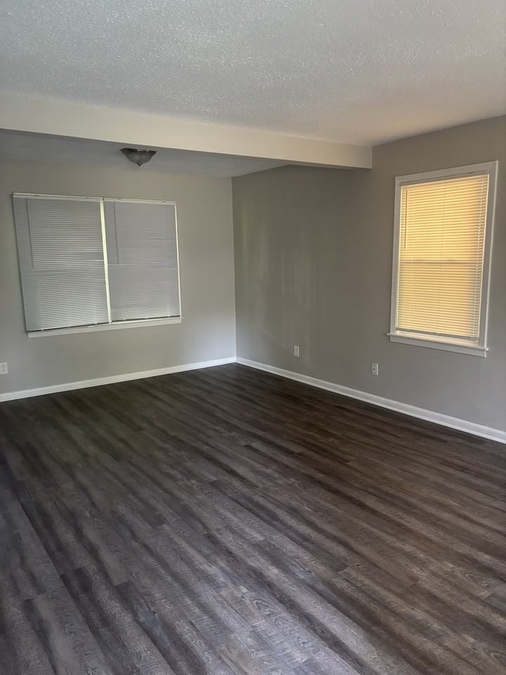 Saint Elmo Ave #1 - Photo 2 of 10