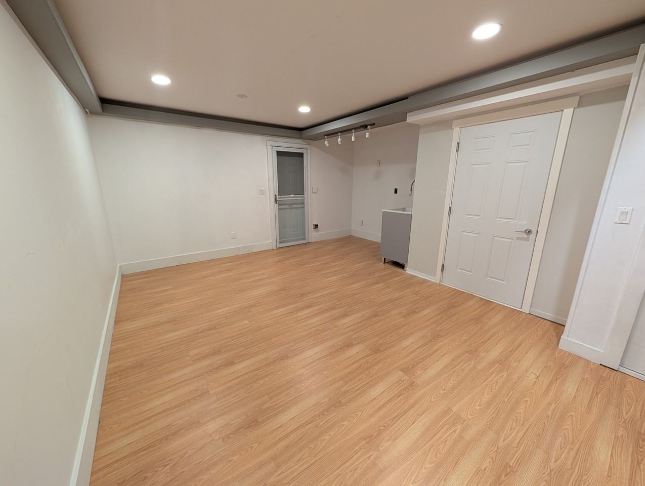 1295 Soball St #40 - Photo 6 of 31