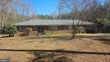 featured image of 16403 Dawn Blvd