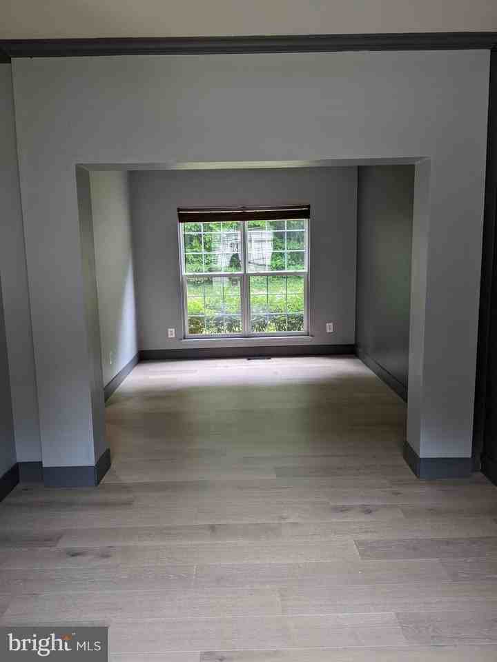 5569 Assateague Pl - Photo 5 of 31