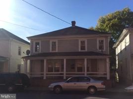featured image of 229 Porter Ave