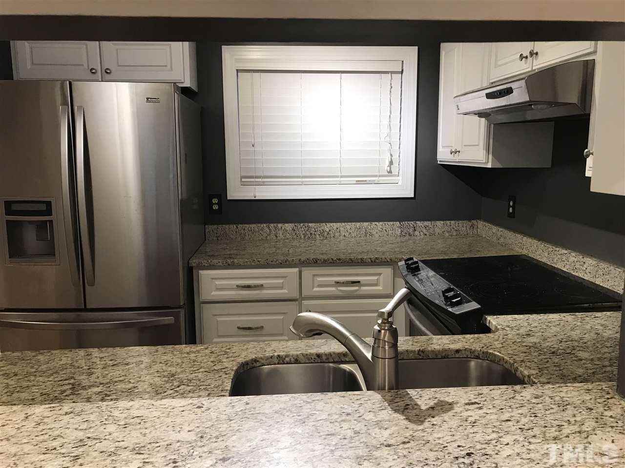 1000 Brighthurst Dr - Photo 4 of 11
