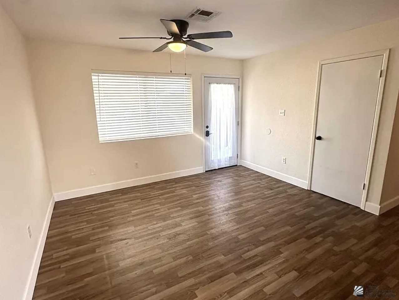 4303 W 20th Pl - Photo 3 of 9