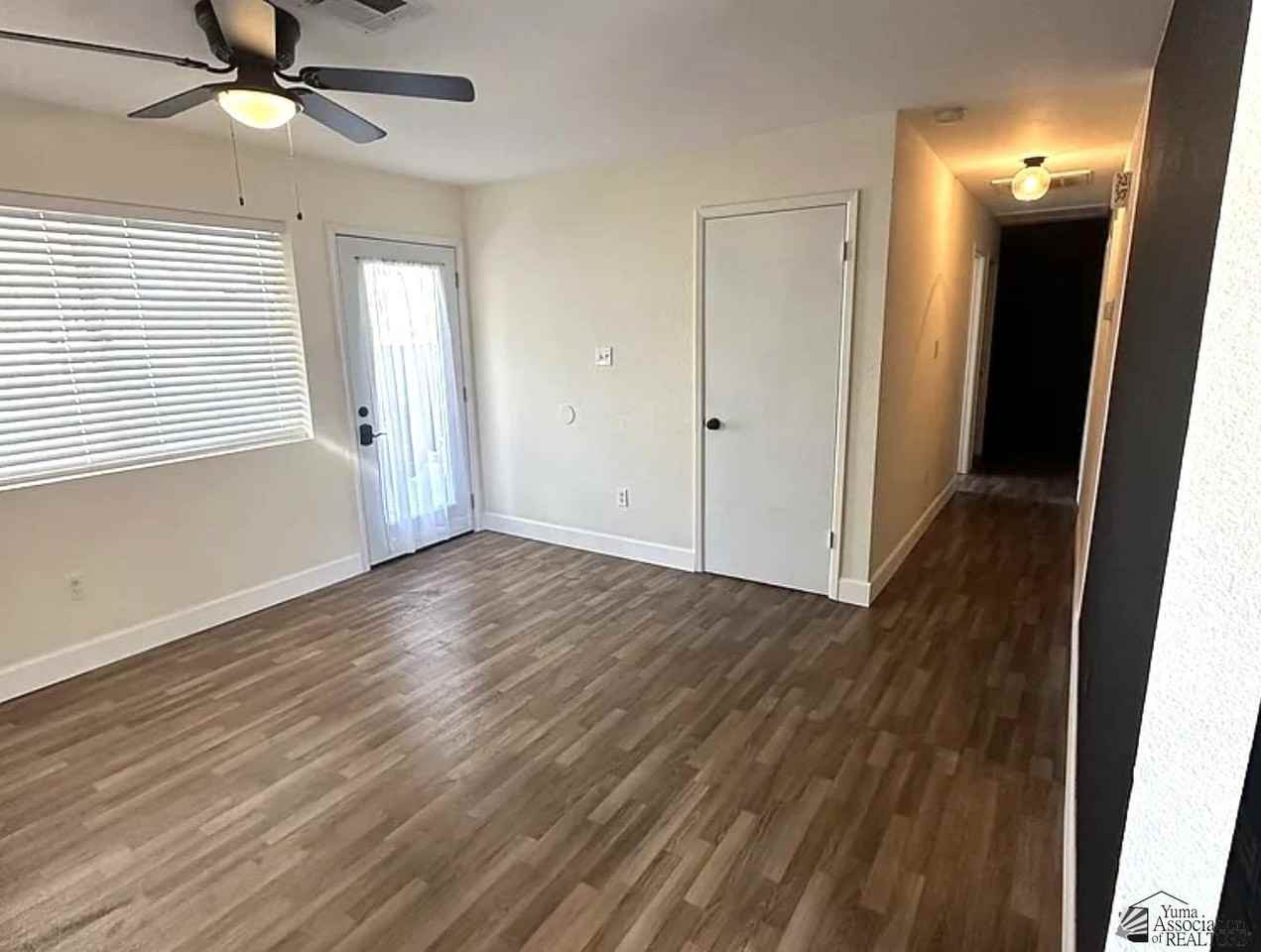 4303 W 20th Pl - Photo 4 of 9
