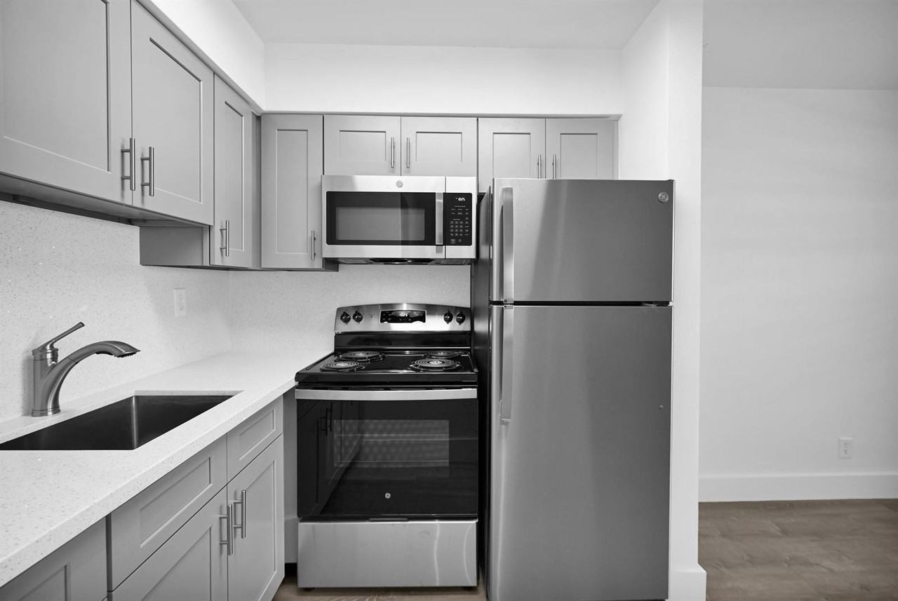 4051 Northeast 13th Avenue #69 - Photo 2 of 6