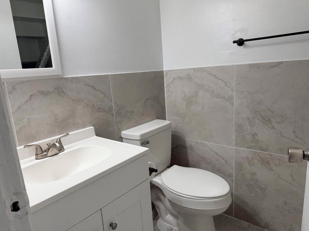 2552 Northwest 52nd Avenue #B19 - Photo 6 of 7